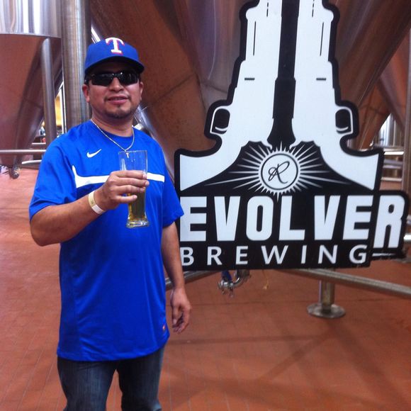 Meet your Posher, Enrique - Picture 1 of 1